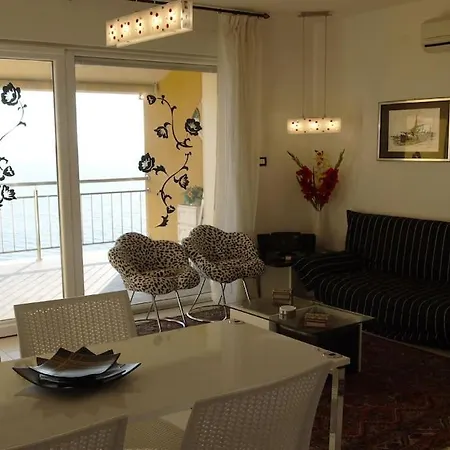Appartement Luxury Penthouse Attic, Panoramic View 150m Sea Drage