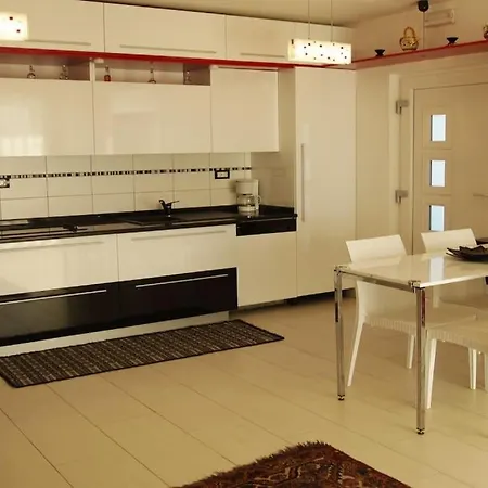 Luxury Penthouse Attic, Panoramic View 150m Sea