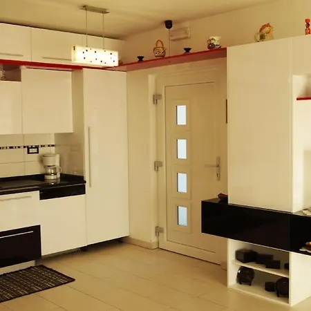 Luxury Penthouse Attic, Panoramic View 150m Sea Drage