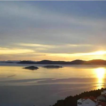 Luxury Penthouse Attic, Panoramic View 150m Sea Lejlighed