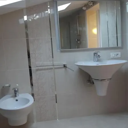 Luxury Penthouse Attic, Panoramic View 150m Sea * Drage