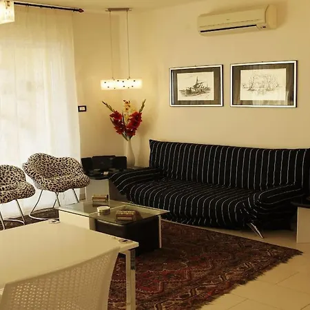 Luxury Penthouse Attic, Panoramic View 150m Sea Lejlighed